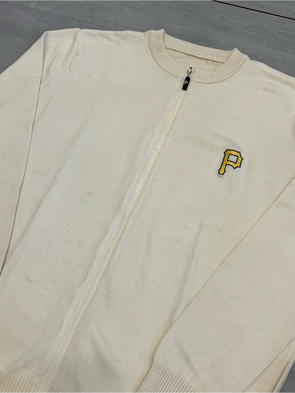 Pittsburgh Pirates Mr Rogers Cardigan Sweater XL Cream Full Zip MLB SGA 8/17/19